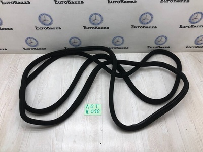 A2036972351 Уплотнитель заднего дверного проема Mercedes W203 Mercedes W203 C 2000-2007