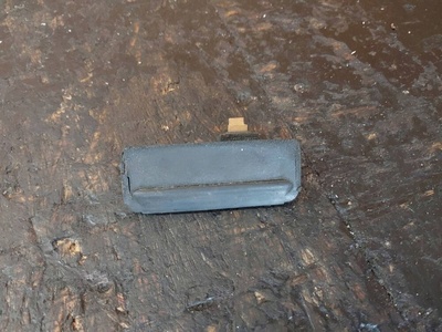 8D0827565A микровыключатель крышки багажника багажника audi a4 b5 8d универсал