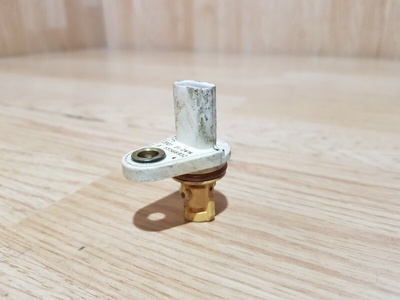 55566932 Датчик положения распредвала Opel Corsa(D) S07 2012