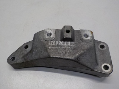 1K0199117P Кронштейн КПП левый VAG Passat [B6] (2005 - 2010)