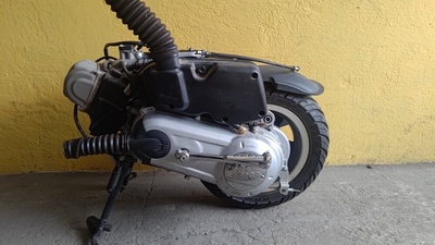 Двигатель для vespa 125 ccm новый