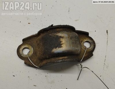4D0411336D Крепление втулки стабилизатора переднего Перед. Audi A6 C5 (1997-2005) 1999