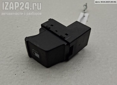 1j0959833a Кнопка люка Volkswagen Passat B5+ (GP) 2001