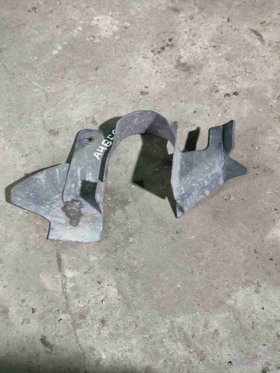 8D0863188B Пыльник Audi A4 B5(1994-2001) 2000