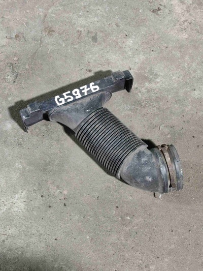 1K0129609B Воздуховод Audi A4 B6(2000-2005) 2001