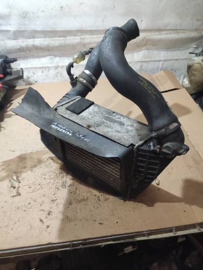 4A0145805E Интеркулер Audi 100 C4 1993