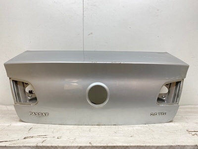 3C5827025H крышка багажника VOLKSWAGEN Passat B6 2006-2010