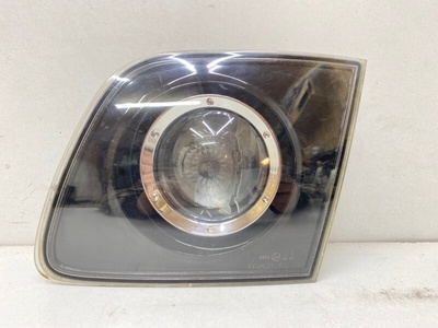 BN9A513F0B фонарь внутренний Mazda 3 BK 2002-2005