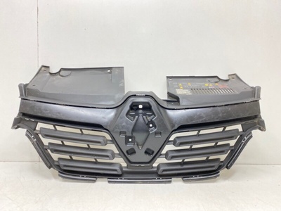 623105887R решетка радиатора Renault Logan 2 2018-
