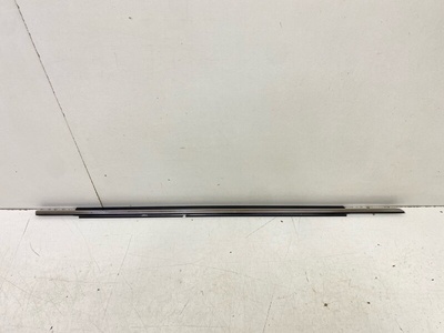 KB7W50640C Уплотнитель стекла двери MAZDA CX-5 2 2017-2024