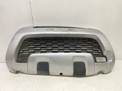 622542036r решетка в бампер RENAULT DUSTER 1 2015-2021