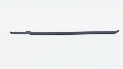 760837480 Уплотнитель стекла двери Volkswagen Touareg CR 2019