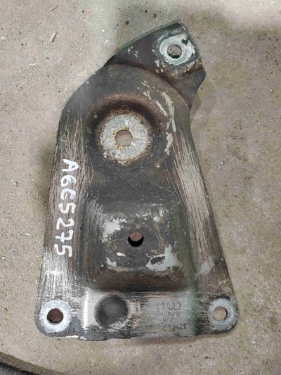 8D0399542E Кронштейн подрамника Audi A6 C5(1997-2004) 1999