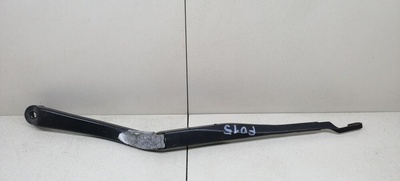 8522133260 щеткодержатель (поводок стеклоочистителя, дворник) Toyota Camry XV40 2009