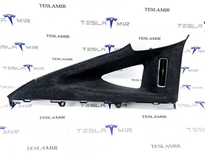 103595716 обшивка стойки левая верхняя Tesla Model X 2018 1035957-16,1052889-00,1035957-00