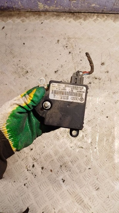 019900025 Блок управления аккумулятором (АКБ) Audi Q7 4L 2008 , 4L0915181
