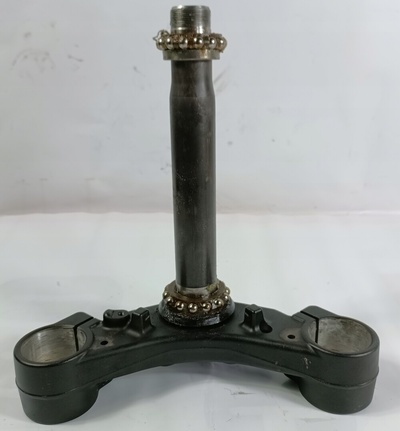 17III202503MT7 Yamaha mt07 mt - 07 tracer 7 18 - 23 - полка нижняя подседельный штырь