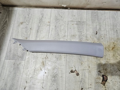 6221042100PRAWY Toyota rav4 v xa50 2019 - крышка słupka обшивка słupka передний правый