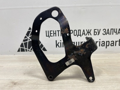 057103073C Кронштейн двигателя Volkswagen Touareg 3 CR7 до рестайлинг 2020
