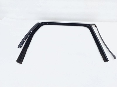 7P0839432L Уплотнитель стекла двери Volkswagen Touareg NF 2014