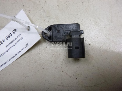 8P0698459B Датчик включения стопсигнала VAG Golf VI (2009 - 2013)