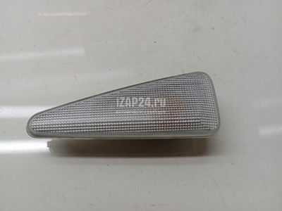 8200602765 Повторитель на крыло правый белый Renault Symbol II (2008 - 2012)