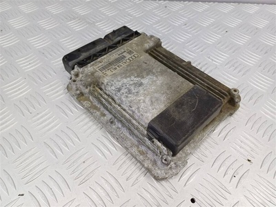 4L1910401D Блок управления двигателем Audi Q7 2010
