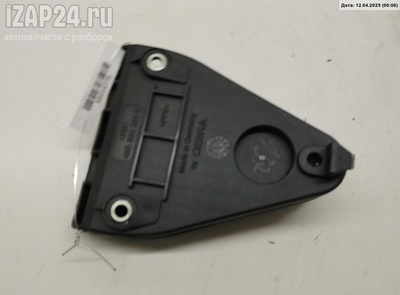 4B5860285B Кронштейн крепления Audi A6 C5 (1997-2005) 1997