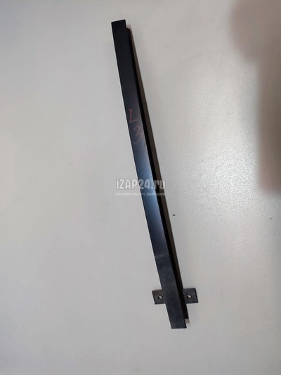 3C5839407C03C Направляющая стекла двери VAG Passat [B7] (2011 - 2015)
