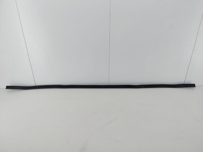 A1178870098 Уплотнитель капота Mercedes CLA C117