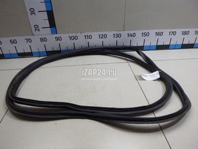 5E5827705G Уплотнитель багажника VAG Octavia (A7) (2013 - 2020)