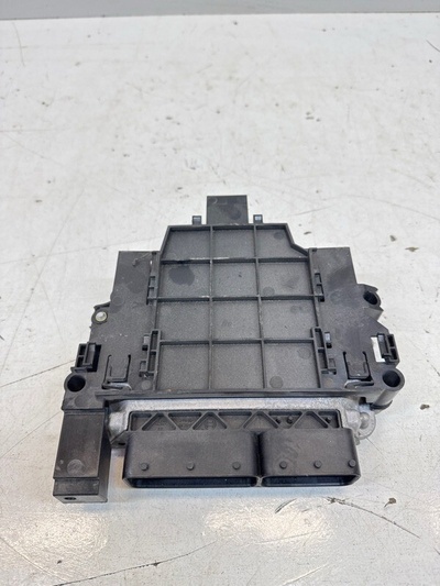 LR057872 Блок управления двигателем Land Rover Range Rover Evoque L538 2015-2018