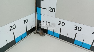4D0411336D Кронштейн крепления переднего стабилизатора VAG Macan 2013