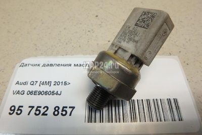 06E906054J Датчик давления масла VAG Q7 [4M] 2015