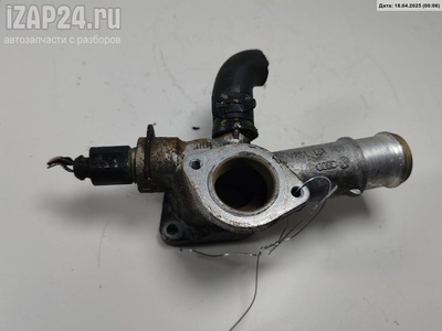 038121133A Фланец (тройник) системы охлаждения Volkswagen Golf-4 2002