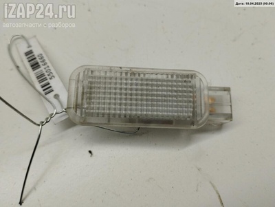 4B0947415 Фонарь салонный (плафон) Audi A6 C5 (1997-2005) 1997