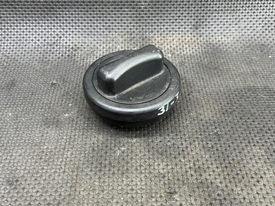 A2204700705 Пробка топливного бака Mercedes C W203 2000