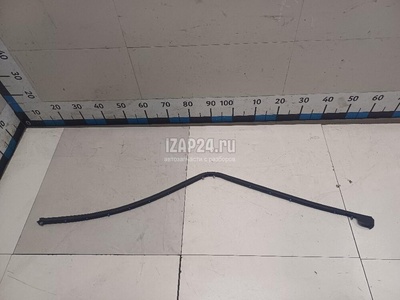 LR130894 Уплотнитель двери Land Rover Defender II 2019