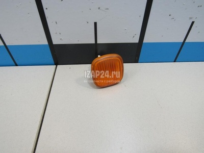 4D0949127B Повторитель на крыло желтый VAG Octavia (A4 1U-) (2000 - 2011)