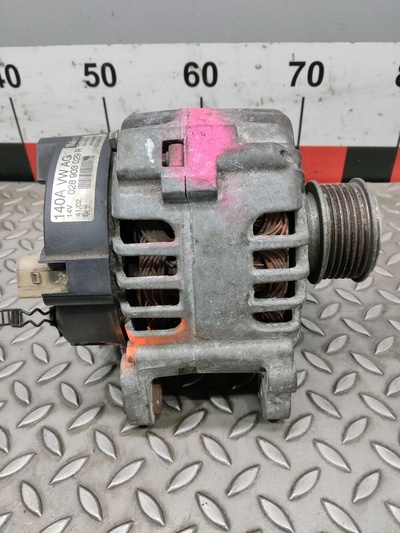 028903029R Генератор Audi A4 2002
