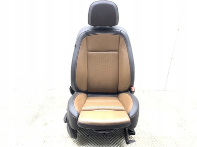 LORK186711329 Кресло правая передняя opel zafira c minivan