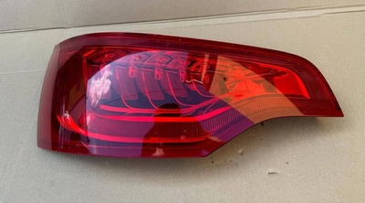 4L0945093F AUDI Q7 4L LIFT LAMPA LEWA TYŁ TYLNIA LED