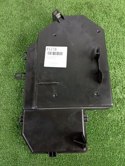 4F0035619 Корпус блока предохранителей Audi A6 4F5 2010 , 4F0035613