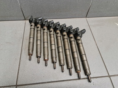 057130277AD Форсунки комплект audi a8 d3 4.2 tdi