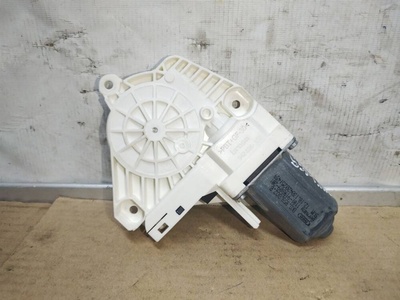8K0959802B Моторчик стеклоподъемника передний правый Volkswagen Touareg 2 2014