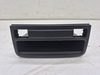 7P6863092 бардачок Volkswagen Touareg 2 NF