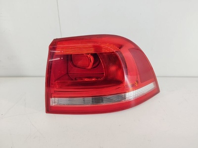 7P6945096D Фонарь задний Volkswagen Touareg 2 NF