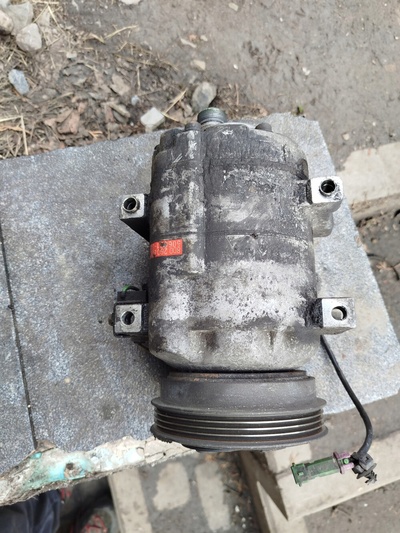 8D0260805DA4 Компрессор кондиционера 8d0260805d audi a4 b5 volkswagen passat b5 1.8 1.9 96 - 00