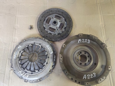 CORSA1.3CDTI Opel corsa d astra j 1.3cdti колесо маховик 55572509 диск датчик a223