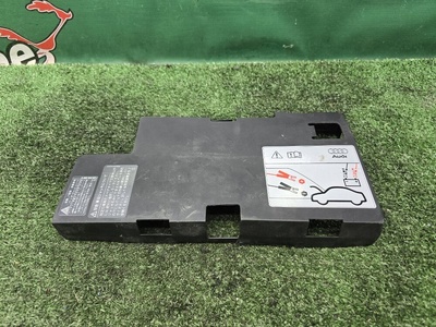 4F0915429C Крышка аккумулятора AUDI A6 C6 2006